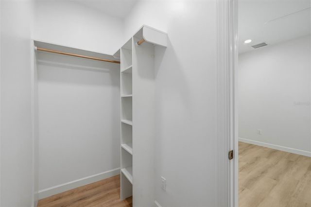 494 39TH AVENUE N, St Petersburg, FL 33704