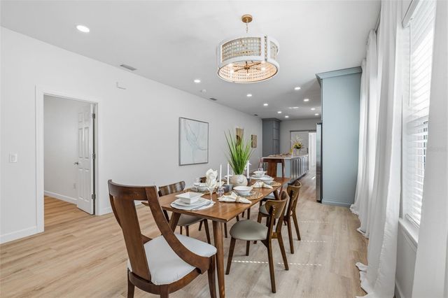 494 39TH AVENUE N, St Petersburg, FL 33704