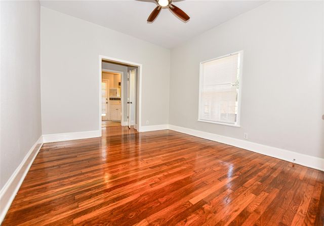 410 Kenniston DR, Austin, TX 78752