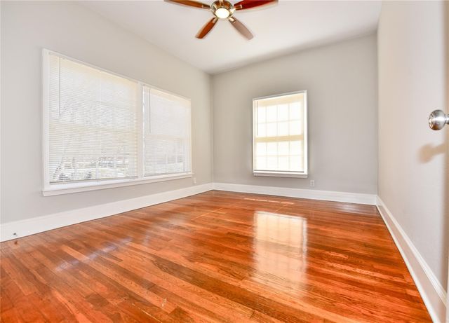 410 Kenniston DR, Austin, TX 78752