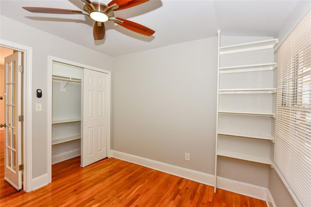 410 Kenniston DR, Austin, TX 78752