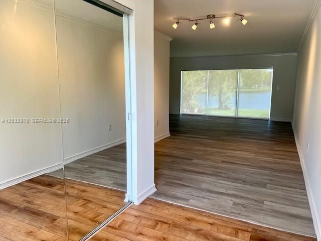 9359 N Fontainebleau Boulevard F109, Miami, FL 33172