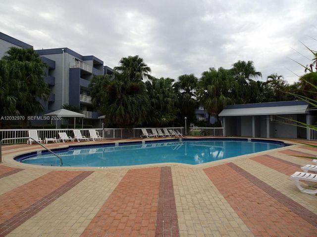 9359 N Fontainebleau Boulevard F109, Miami, FL 33172