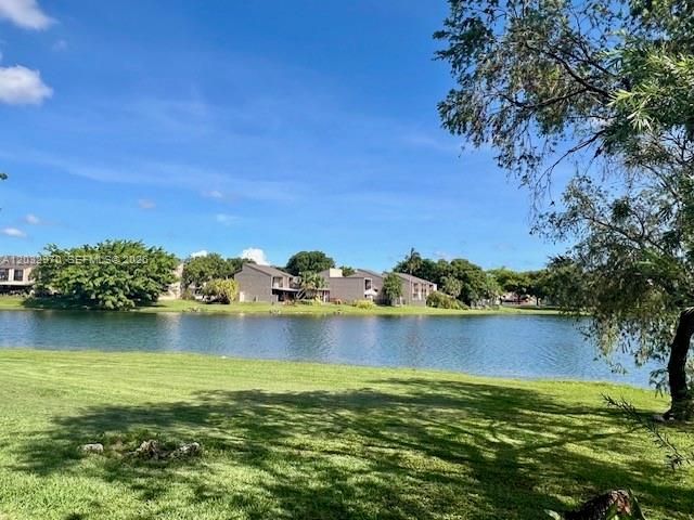 9359 N Fontainebleau Boulevard F109, Miami, FL 33172