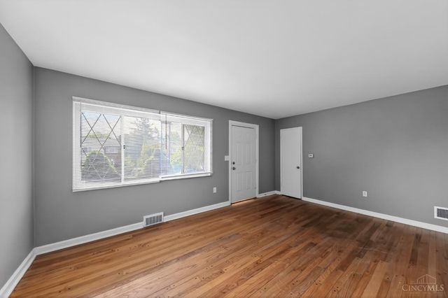 417 Elm Street, Delhi Twp, OH 45238