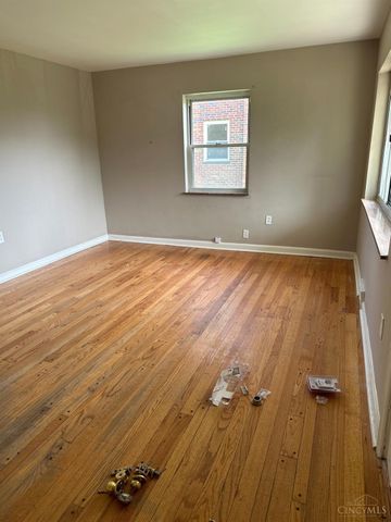 417 Elm St, Cincinnati, OH 45238