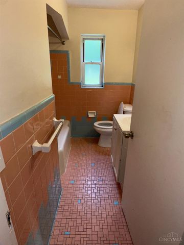 417 Elm St, Cincinnati, OH 45238