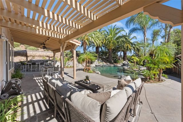 31465 Inverness Court, Temecula, CA 92591
