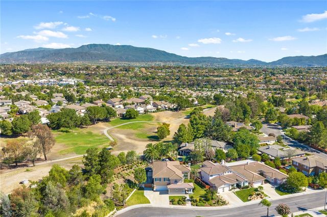 31465 Inverness Court, Temecula, CA 92591