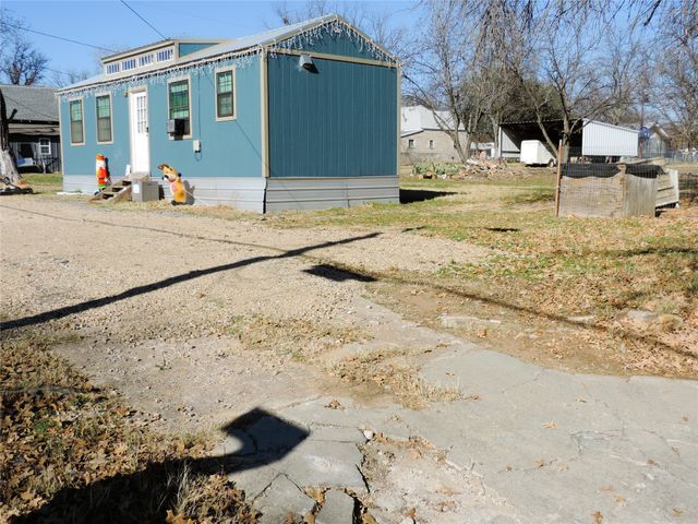 219 S Potter Street, Gorman, TX 76454