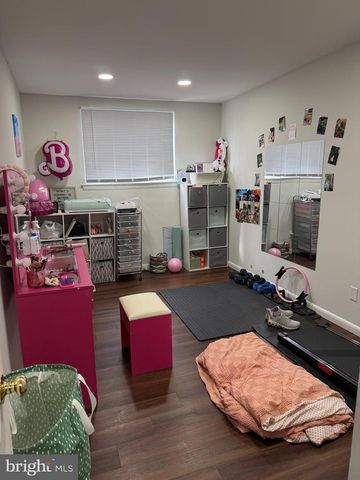 3326 PRIMROSE RD, Philadelphia, PA 19114