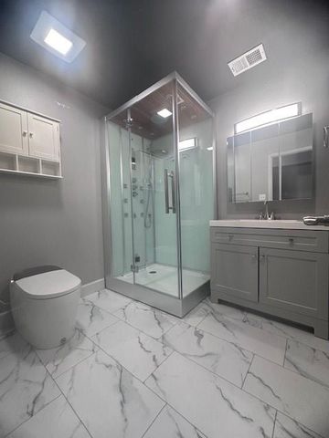 2410 Scott Street, La Marque, TX 77568