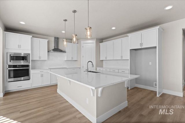 6135 N Senita Hills Ave, Meridian, ID 83646