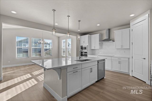 6135 N Senita Hills Ave, Meridian, ID 83646