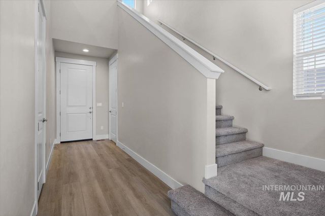 6135 N Senita Hills Ave, Meridian, ID 83646