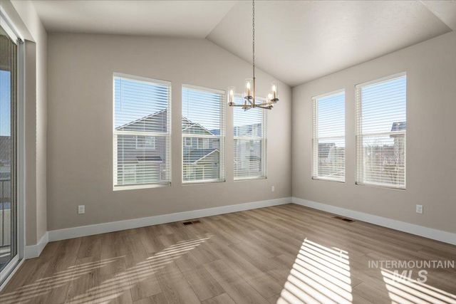 6135 N Senita Hills Ave, Meridian, ID 83646
