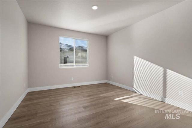 6135 N Senita Hills Ave, Meridian, ID 83646