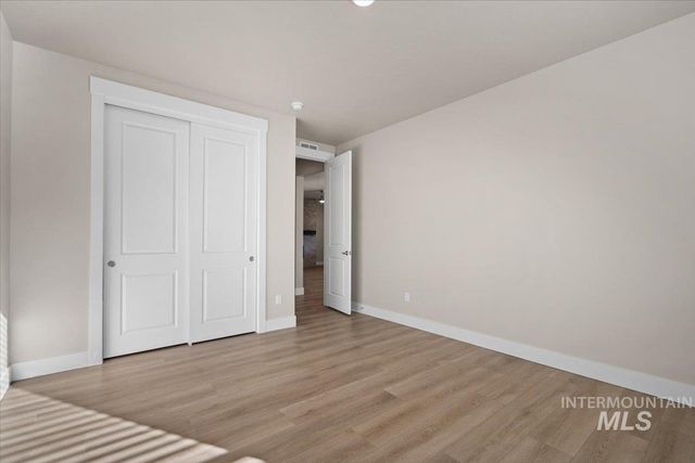 6135 N Senita Hills Ave, Meridian, ID 83646