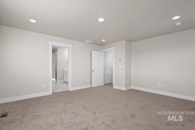 6135 N Senita Hills Ave, Meridian, ID 83646