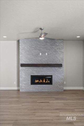 6135 N Senita Hills Ave, Meridian, ID 83646