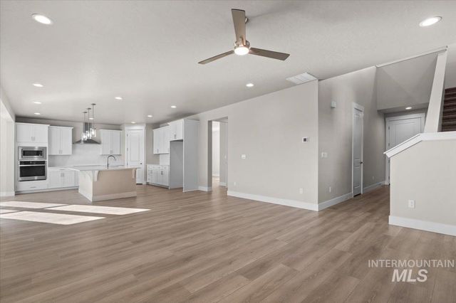 6135 N Senita Hills Ave, Meridian, ID 83646