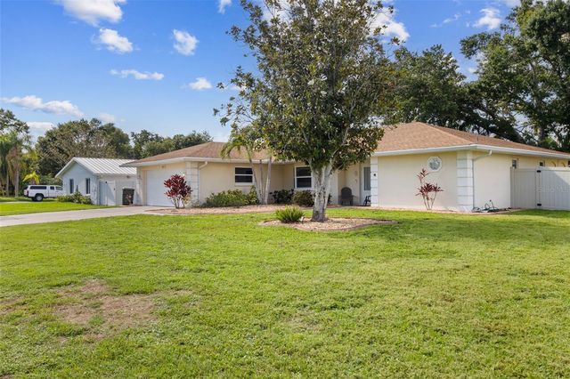 5776 AUGUSTA CIRCLE, Sarasota, FL 34238