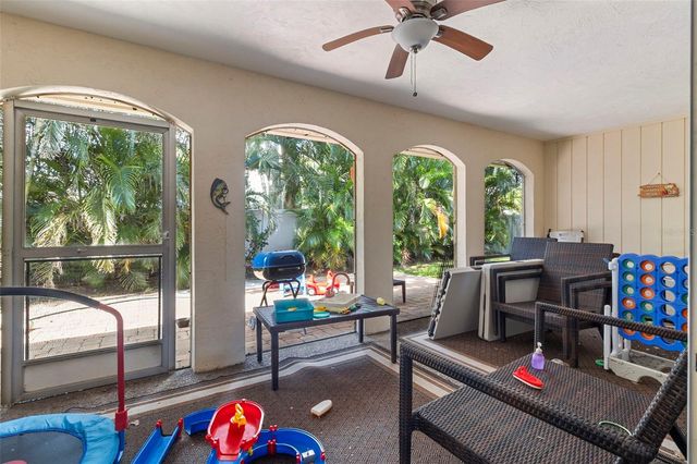 5776 AUGUSTA CIRCLE, Sarasota, FL 34238