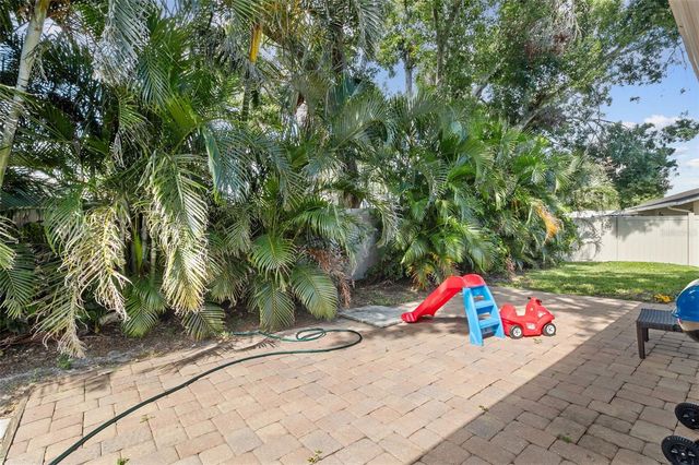 5776 AUGUSTA CIRCLE, Sarasota, FL 34238