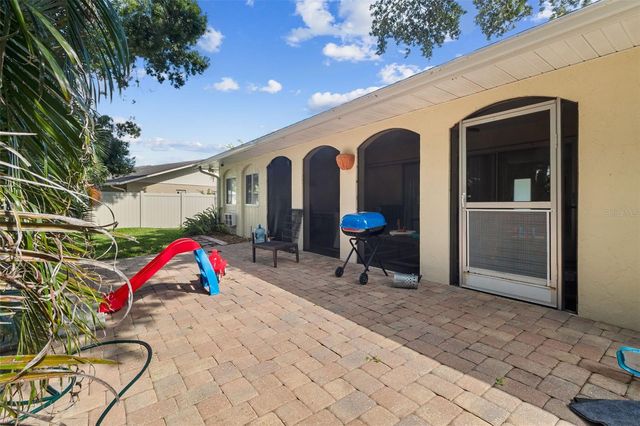 5776 AUGUSTA CIRCLE, Sarasota, FL 34238