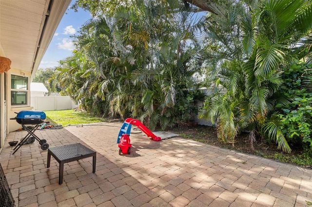 5776 AUGUSTA CIRCLE, Sarasota, FL 34238