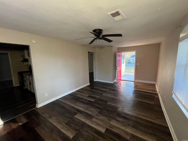 102 Cross Street, Jacksonville, AR 72076