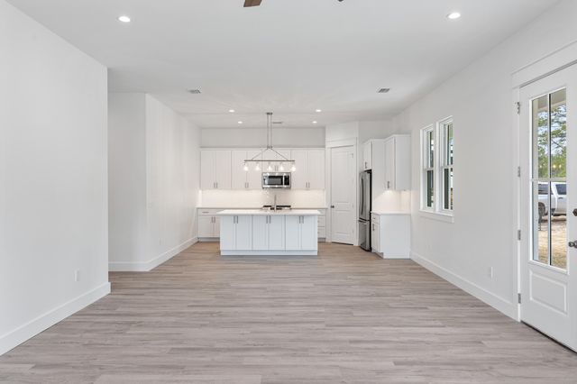 480 Arbour Street, Defuniak Springs, FL 32433