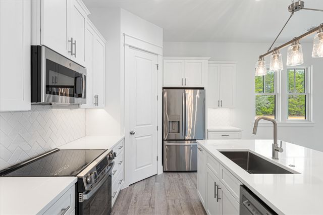 480 Arbour Street, Defuniak Springs, FL 32433