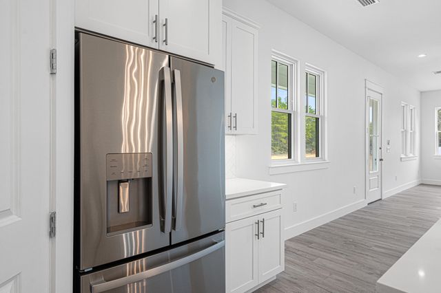 480 Arbour Street, Defuniak Springs, FL 32433