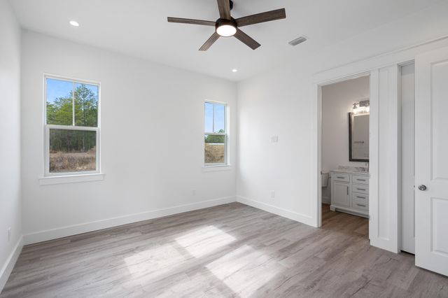 480 Arbour Street, Defuniak Springs, FL 32433