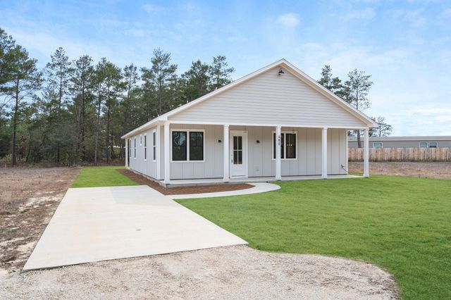 480 Arbour Street, Defuniak Springs, FL 32433