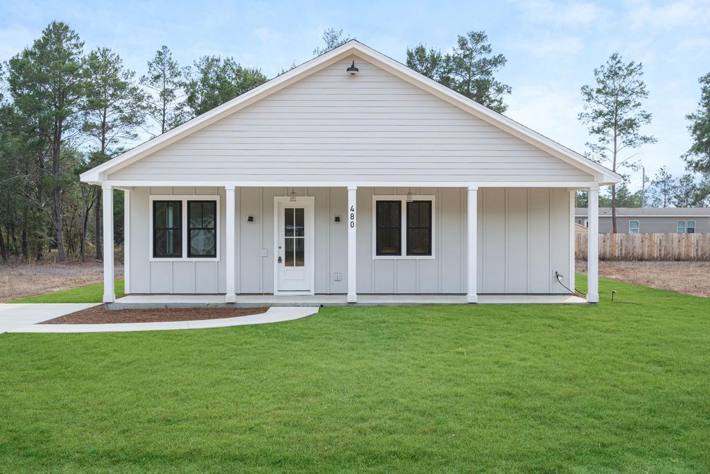 480 Arbour Street, Defuniak Springs, FL 32433