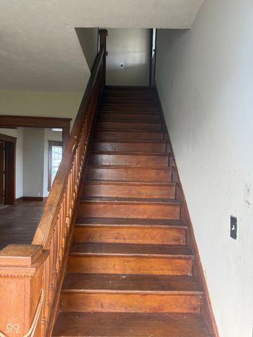 225 W Us Highway 40, Clayton, IN 46118