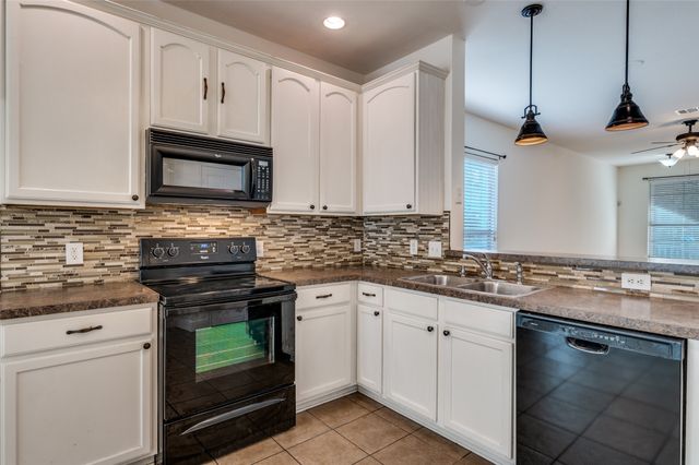 9525 Waterman Drive, Providence Village, TX 76227