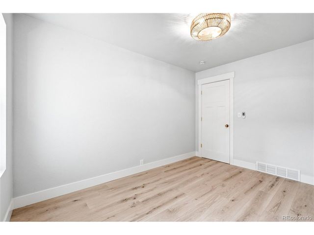 900 Garfield Ave, Loveland, CO 80537