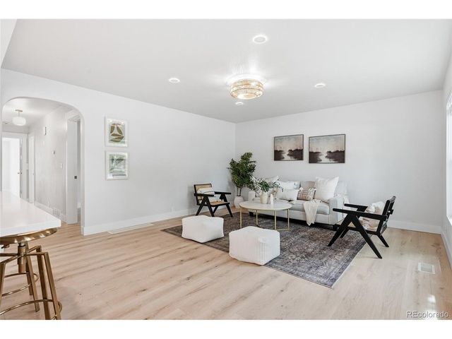 900 Garfield Ave, Loveland, CO 80537