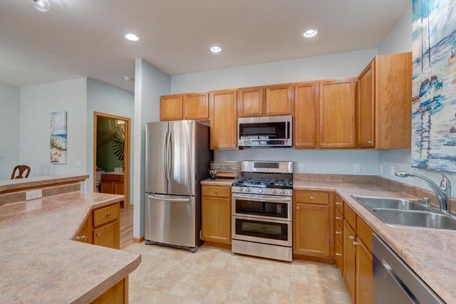 608 Bear Claw Way, Middleton, WI 53562