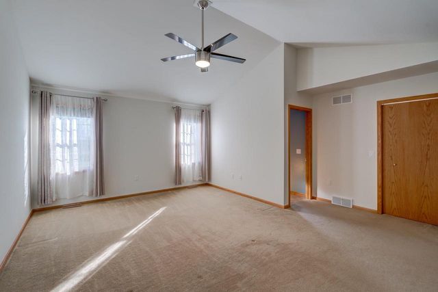 608 Bear Claw Way, Middleton, WI 53562