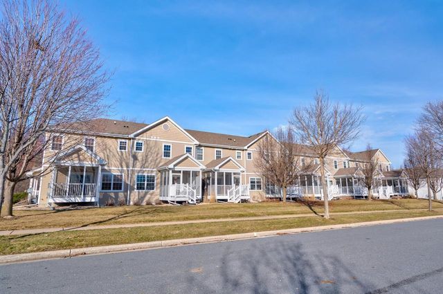 608 Bear Claw Way, Middleton, WI 53562