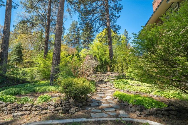1807 S Rockwood Blvd, Spokane, WA 99203