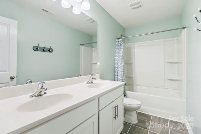 2423 Tallet Trace, Charlotte, NC 28216