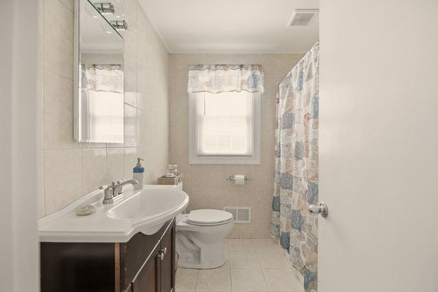 57 Warren Avenue, Tiverton, RI 02878