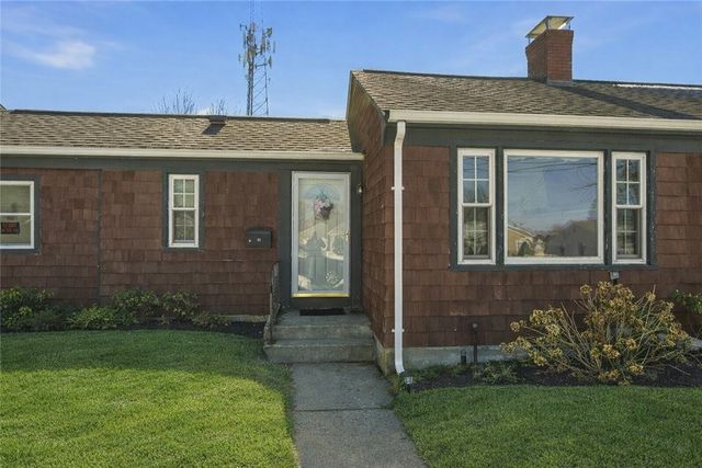 57 Warren Avenue, Tiverton, RI 02878