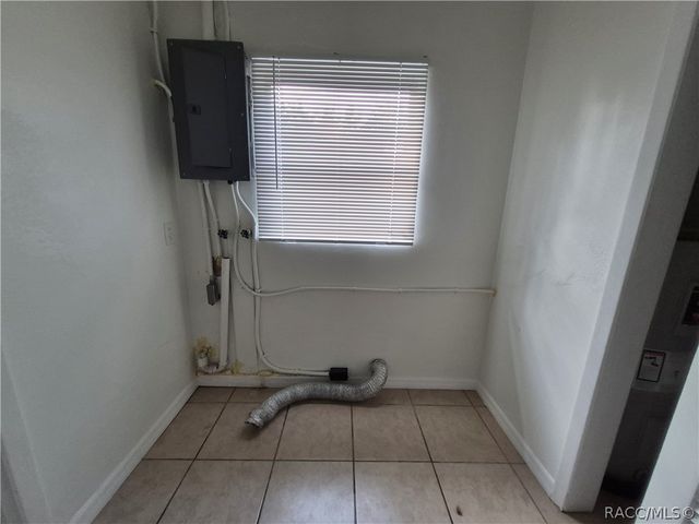 11 S Barbour Street, Beverly Hills, FL 34465