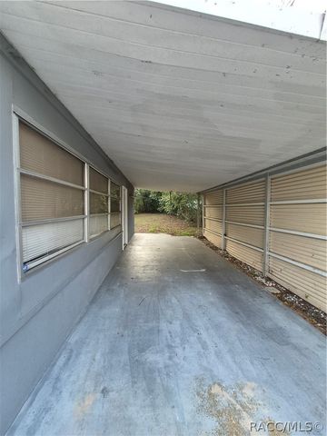 11 S Barbour Street, Beverly Hills, FL 34465